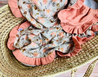 PERSONALIZED floral Baby ruffle Blanket, 4 layer Gauze Swaddle girl, Muslin baby blanket, Vintage receiving Blanket, Christmas baby gift
