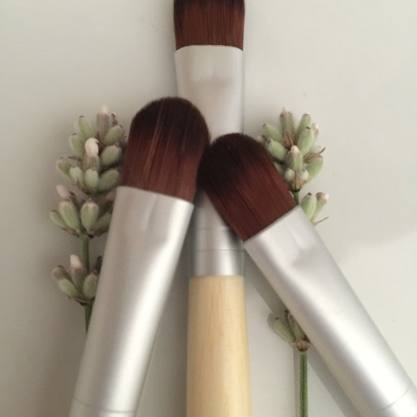 NEW! Bamboo Eyeshadow/Concealer Brush, Eco-friendly Makeup Brush, Vegan, Cruelty-Free