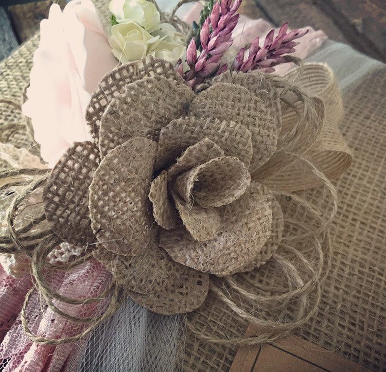 Vintage lace guest book 30x30