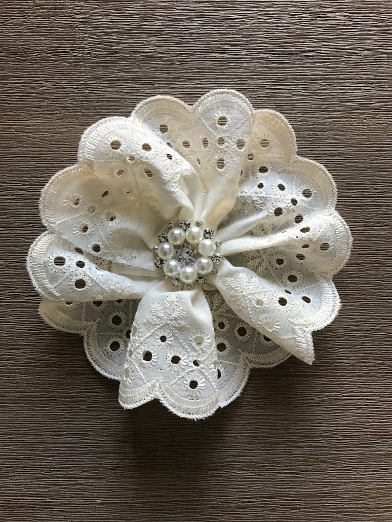 Flower girl hairclips