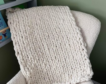 Super chunky soft chenille baby blanket, fluffy as a cloud blanket, light as air, super cosy pram blanket, warm cosy cot blanket, snuggles