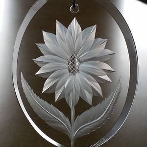 Suncatcher, Ornament, Daisy, Daisy Suncatcher,  Daisy Decor, Glass Daisy, Engraved Ornament, Glass Ornament, Flower Ornament