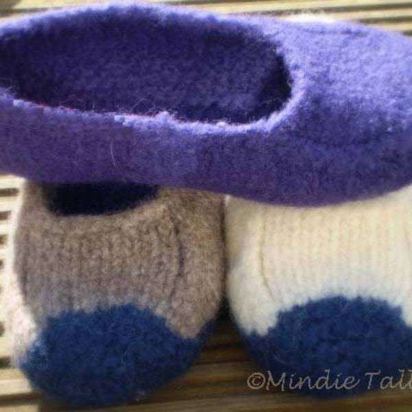 Felted Slipper Pattern, Easy Slipper Pattern, Quick felted slippers, Duffers Slippers - Original small version in English, German and French