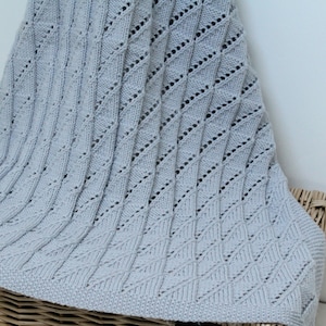 KNITTING PATTERN - Kylie Reversible Baby Blanket in DK Yarn