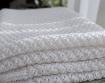 Easy Textured baby blanket knitting pattern, Robyn Pattern in DK yarn.
