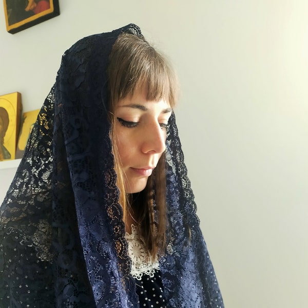 Mantilla lace veil to attend Holy Catholic Mass, chapel veil various colours and patterns