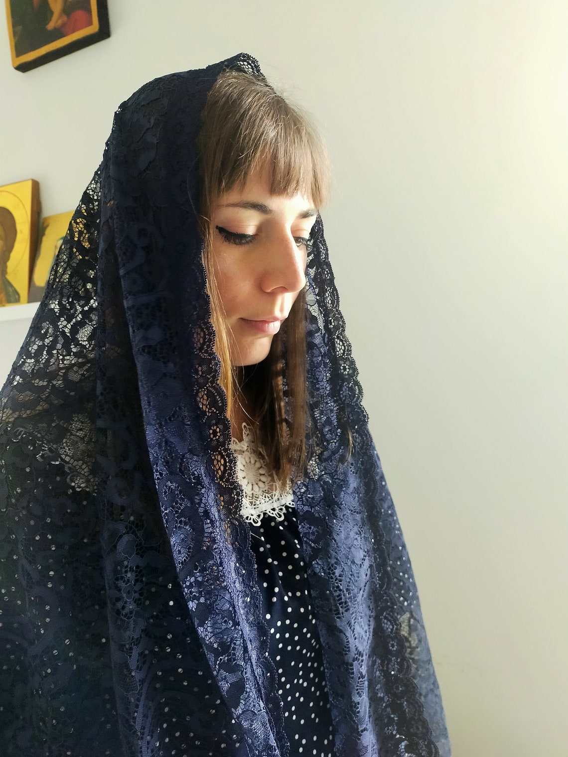 Bozidol Velo Da Chiesa In Pizzo Ricamato Per Donna – Croce E Gigli, Con Fermagli E Confezione Regalo (Nero-Oro, Taglia Unica)
