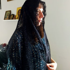 Mantilla lace veil to attend Holy Catholic Mass, chapel veil various colours and patterns