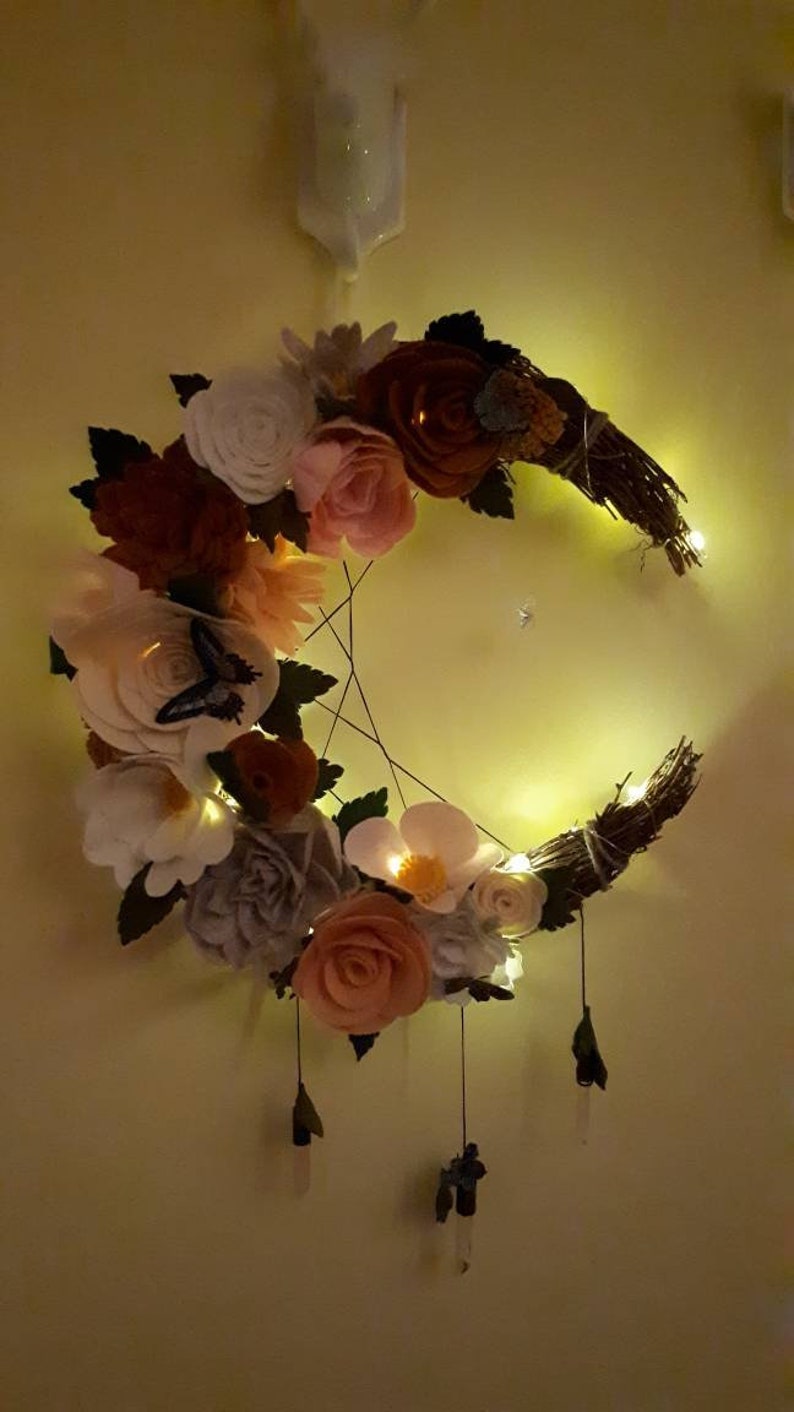 Download Gorgeous handmade felt flower crescent moon wreath with | Etsy