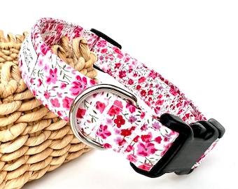 Liberty Hundehalsband zart rosa Blumen, rosa florales Liberty Hundehalsband, rosa Liberty Welpenhalsband, Liberty Mädchen Hundehalsband, Optional Leine