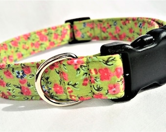 Green vintage rose dog collar, Small Red Flower Dog Collar,Shabby Chic Vintage Dog Collar, Green Floral Girl Dog Collar, Puppy Collar Roses