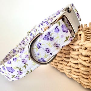 Lilac dog collar Violets , delicate lavender dog collar, floral pale purple dog collar, optional dog lead
