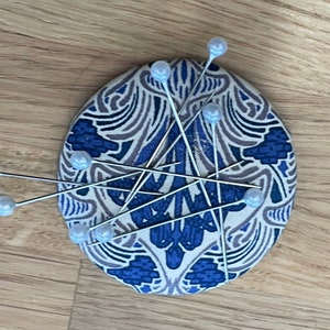 Handmade fabric button magnetic pin cushion/needle holder in a William Morris Fabric