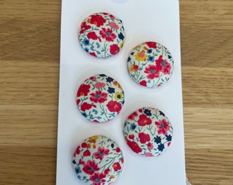 Boutons en tissu fait main dans un tissu Liberty