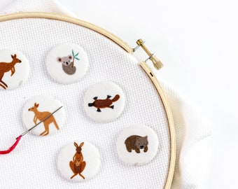 Aguja minder: Animales australianos en blanco - Agujas de tela con imanes de cerámica fuerte para bordado, punto de cruz, fabricación