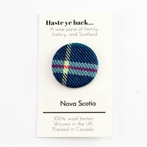 Bouton ou aimant en tartan de la Nouvelle-Écosse : hâte de retour - Tartan d’Écosse, upcyclé, bouton de tartan de laine, mémoire de l’Écosse