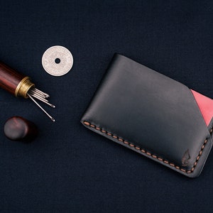 Minimalistische Horween-portemonnee | Leren kaarthouder in Chromexcel Black. Visitekaartjesdoosje. Handgenaaid, karate