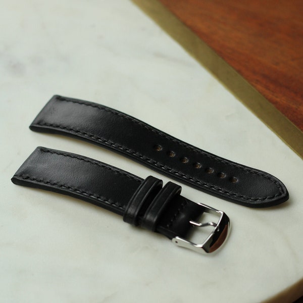 Schwarzes Horween Lederband für Uhren / 100% vollnarbiges Vollrindleder / 24 mm, 22 mm, 20 mm, 18 mm angepasst