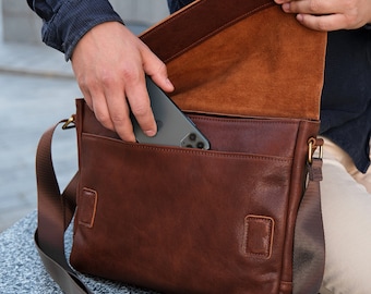 Personalized Leather Laptop Messenger Bag: Light Brown