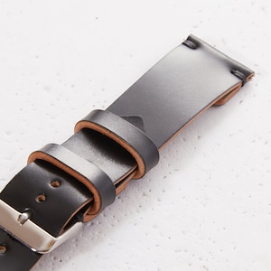 Black Shell Cordovan watch strap band in Horween leather / 100% handmade / 24 mm, 22 mm, 20 mm, 18 mm, 16 mm, 14 mm, 12 mm custom sized