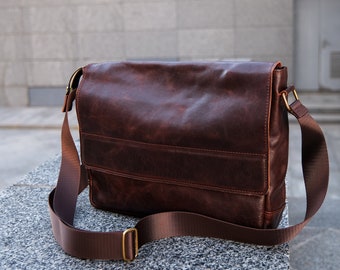Personalized Brown Leather Laptop Messenger Bag: Full-Grain Leather Interior
