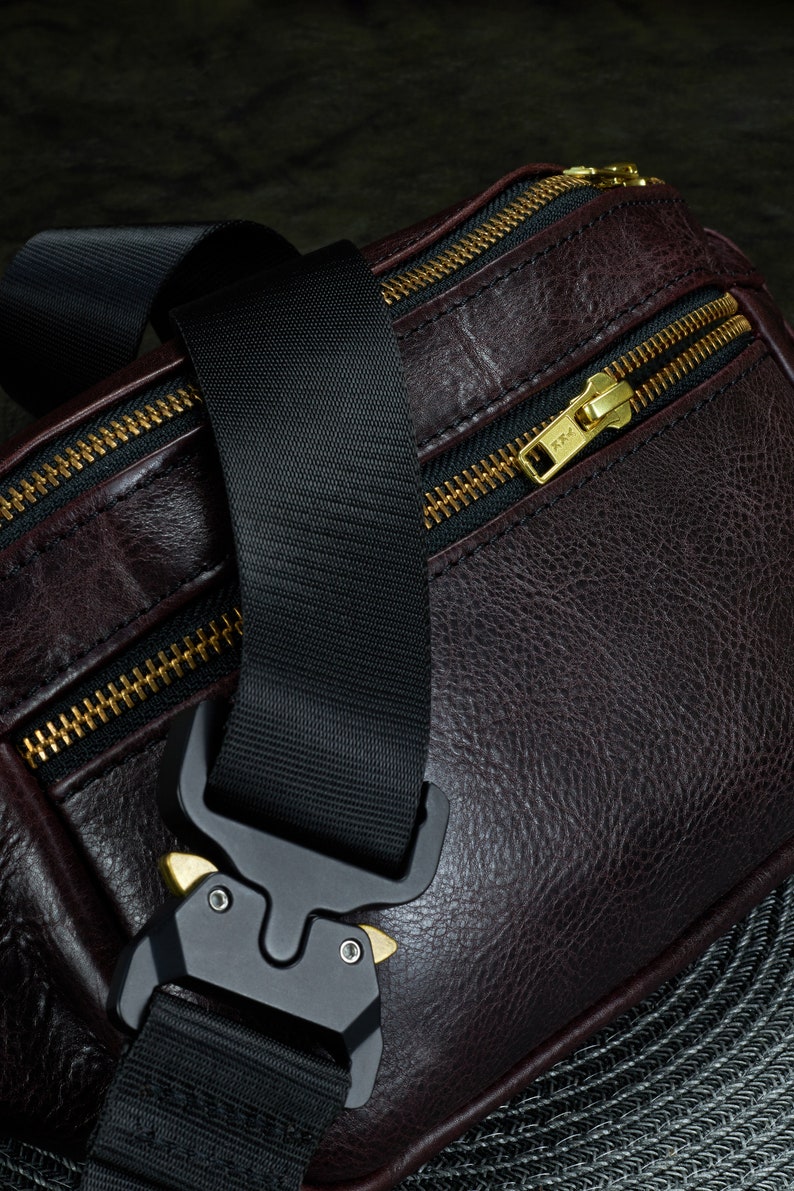 Burgundy Leather Crossbody Fanny Pack: Minimalist Bum Bag with YKK Zipper image 6