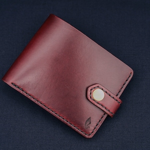 Leren herenportemonnee in Horween Chromexcel Burgundy, met of zonder sluiting | pasjes- en muntzakjes slim wallet | Bifold met monogram, boogschutter