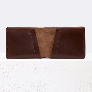 Cartera Horween en piel Chromexcel Marrón / Bifold fabricada en una sola pieza de piel / para hasta 16 tarjetas y efectivo / hecha a mano Arpa imagen 5