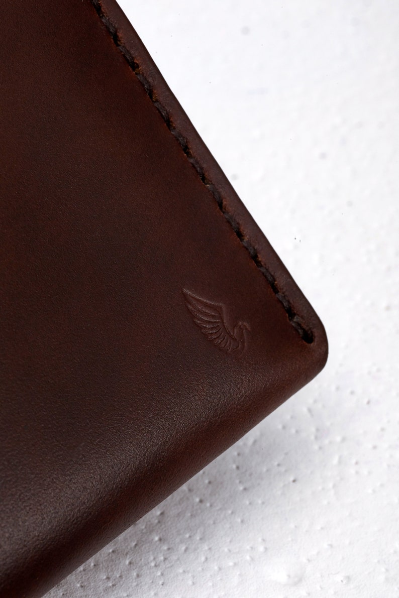 Cartera Horween en piel Chromexcel Marrón / Bifold fabricada en una sola pieza de piel / para hasta 16 tarjetas y efectivo / hecha a mano Arpa imagen 8