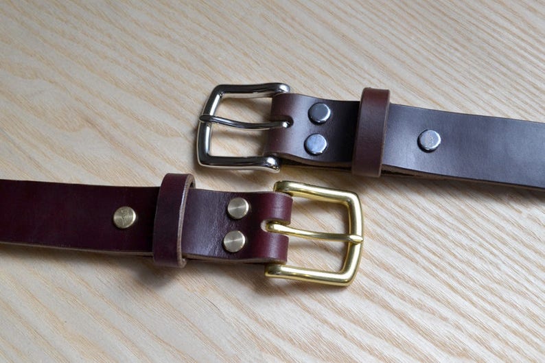 Ceinture en cuir bordeaux Horween Chromexcel de 1,25 po. de largeur Ceinture habillée de couleur rouge foncé Ceinture décontractée pour femme ou homme image 5