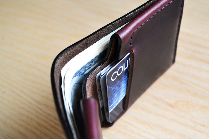 Cartera de piel Horween en Chromexcel burdeos / Billetera plegable para hombre, regalo para él / Cartera minimalista elaborada a partir de una sola pieza de piel Arpa imagen 5