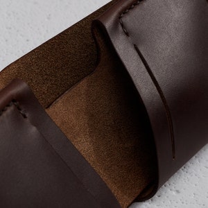 Cartera Horween en piel Chromexcel Marrón / Bifold fabricada en una sola pieza de piel / para hasta 16 tarjetas y efectivo / hecha a mano Arpa imagen 7