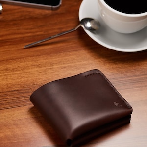 Cartera Horween en piel Chromexcel Marrón / Bifold fabricada en una sola pieza de piel / para hasta 16 tarjetas y efectivo / hecha a mano Arpa imagen 10