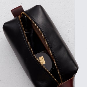 Horween Black Chromexcel leather Dopp Kit bag / Groomsmen shaving bag with YKK  zipper and vegetable tanned handle / pouch for travel/