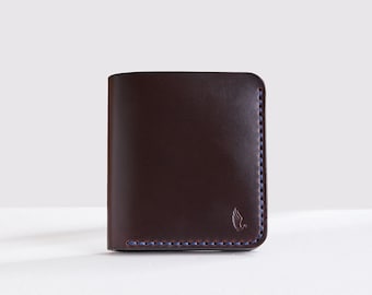 Burgundy Horween Chromexcel leather bifold wallet, personalizable gift for him / Handmade wallet with 4 card slots, hidden pockets, Chicago