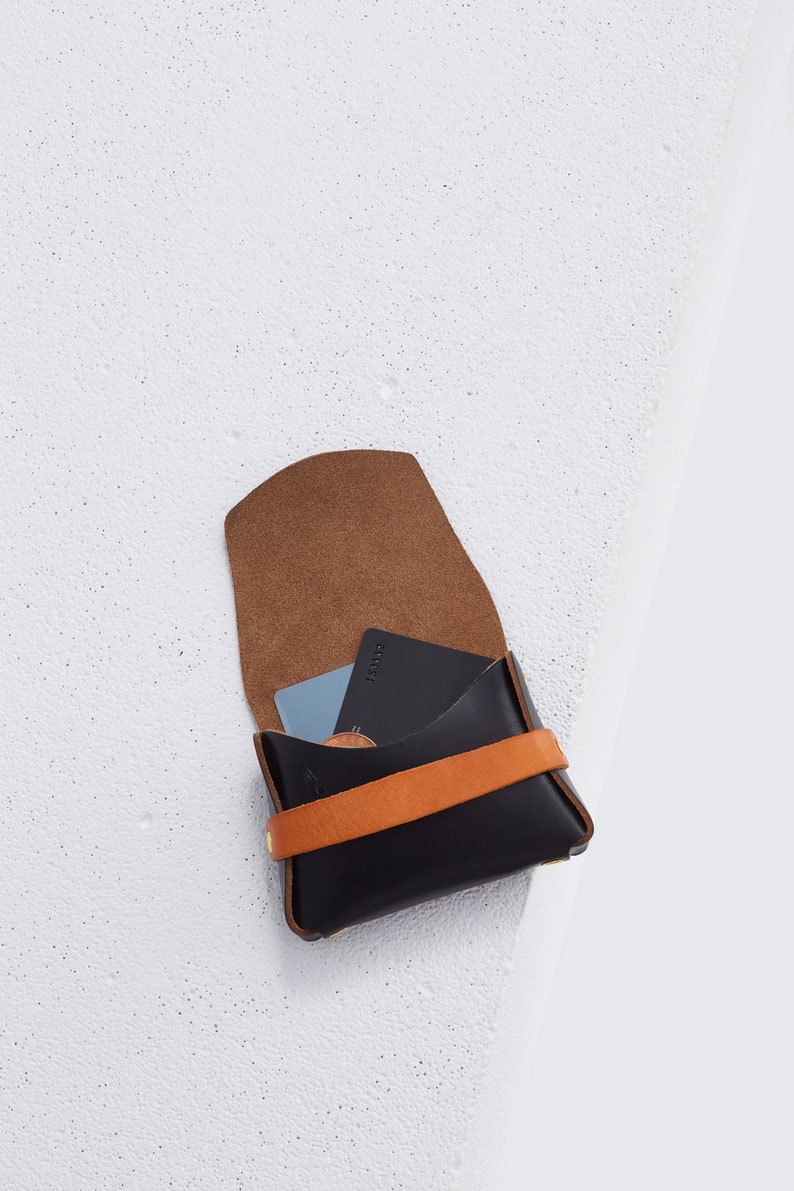 Cartera Horween negra personalizada / Estuche/bolsa pequeña de cuero Chromexcel, billetera de bolsillo frontal, monedero/billetera de cuero sin costuras, Era imagen 5
