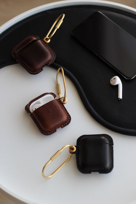 Leather Airpods 3, 4, Pro 2, Pro, 1/2 Case Handmade of Horween