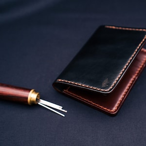Cartera Horween en piel Chromexcel negra / Cartera plegable para hombre, tarjetero, monedero, billetera minimalista con bolsillo frontal, Kaleo