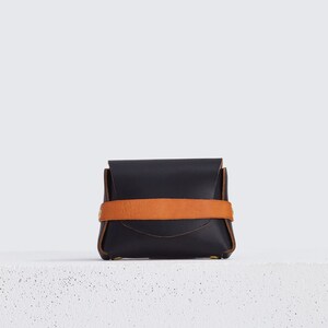 Cartera Horween negra personalizada / Estuche/bolsa pequeña de cuero Chromexcel, billetera de bolsillo frontal, monedero/billetera de cuero sin costuras, Era imagen 4