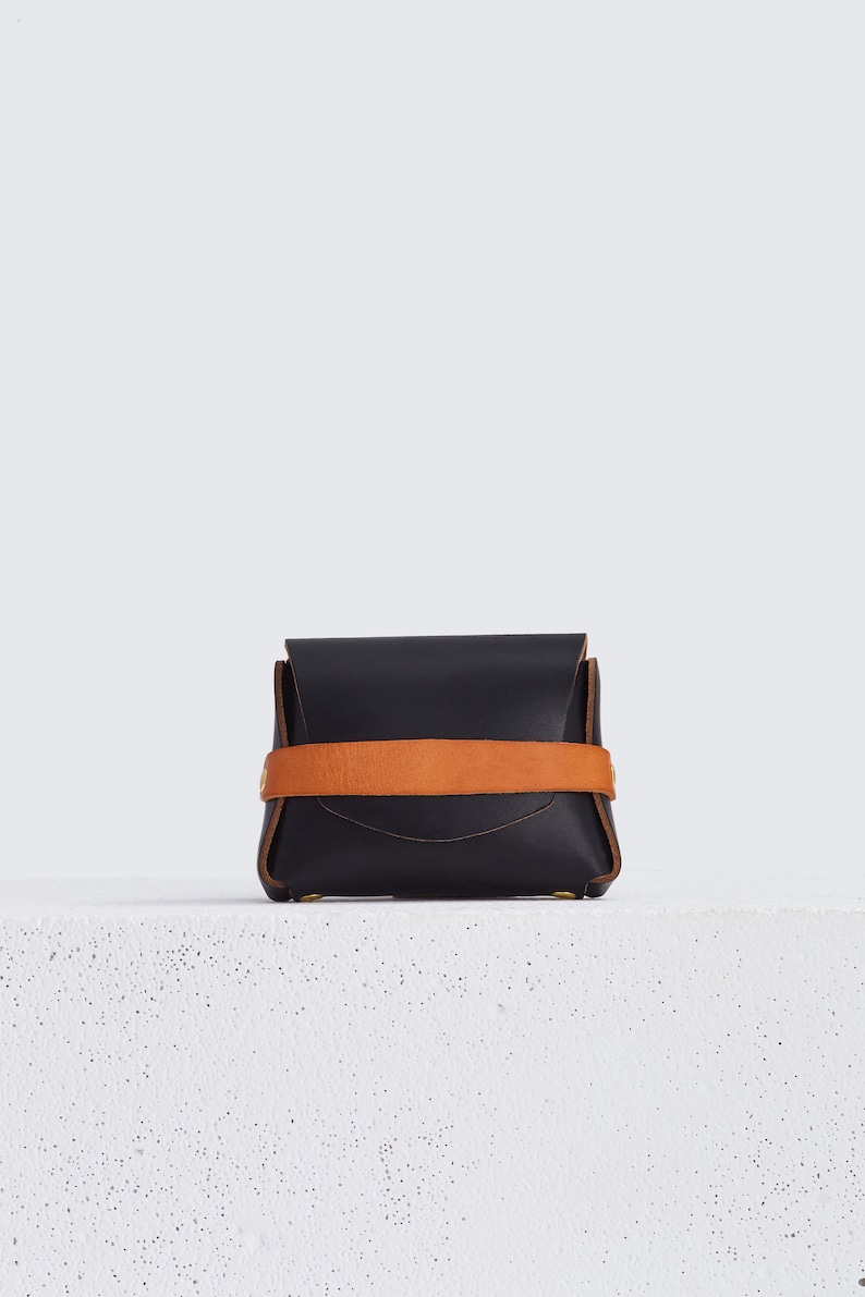 Cartera Horween negra personalizada / Estuche/bolsa pequeña de cuero Chromexcel, billetera de bolsillo frontal, monedero/billetera de cuero sin costuras, Era imagen 4