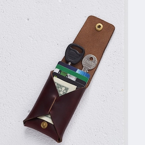 Carteira de couro Horween Borgonha porta-cartões / Porta-cartões sem costura, carteira de bolso frontal, carteira de couro com fecho de latão maciço, Self