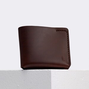 Cartera Horween en piel Chromexcel Marrón / Bifold fabricada en una sola pieza de piel / para hasta 16 tarjetas y efectivo / hecha a mano Arpa imagen 2