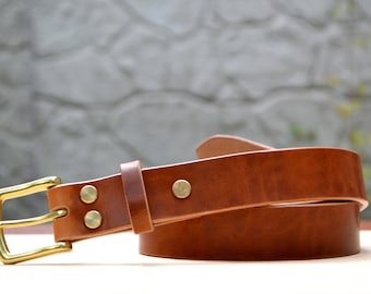 1.25" Horween leather belt | English Tan Horween Dublin leather | Light brown color pull-up color | casual women or men's belt