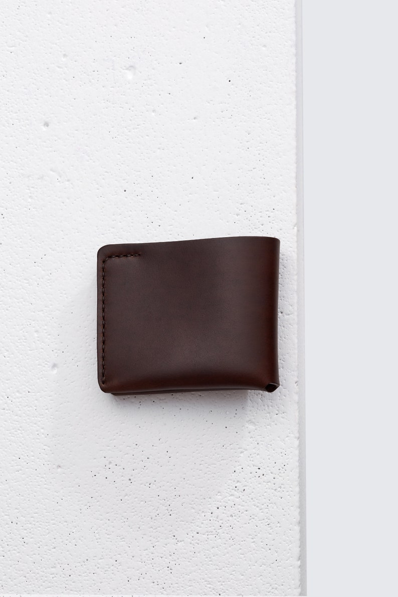 Cartera Horween en piel Chromexcel Marrón / Bifold fabricada en una sola pieza de piel / para hasta 16 tarjetas y efectivo / hecha a mano Arpa imagen 6