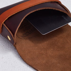 Cartera pequeña de cuero Horween / Estuche burdeos para cualquier cosa / estuche, billetera de bolsillo frontal, monedero / billetera de cuero sin costuras, Era imagen 6