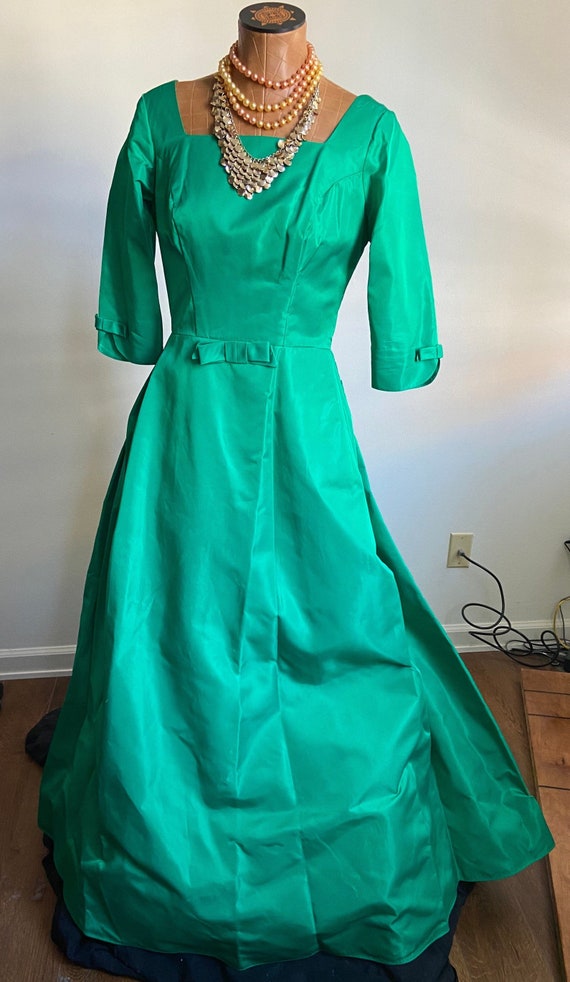 Elegant Vintage 1950s Party Dress