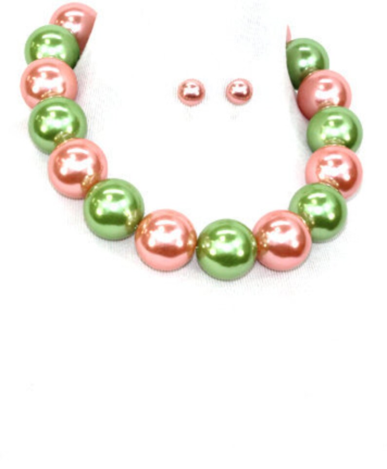 Pink and Green Large Pearl Necklace with Earrings