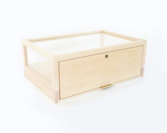 Jewelry Display Case with Lock and Pull Out Drawer