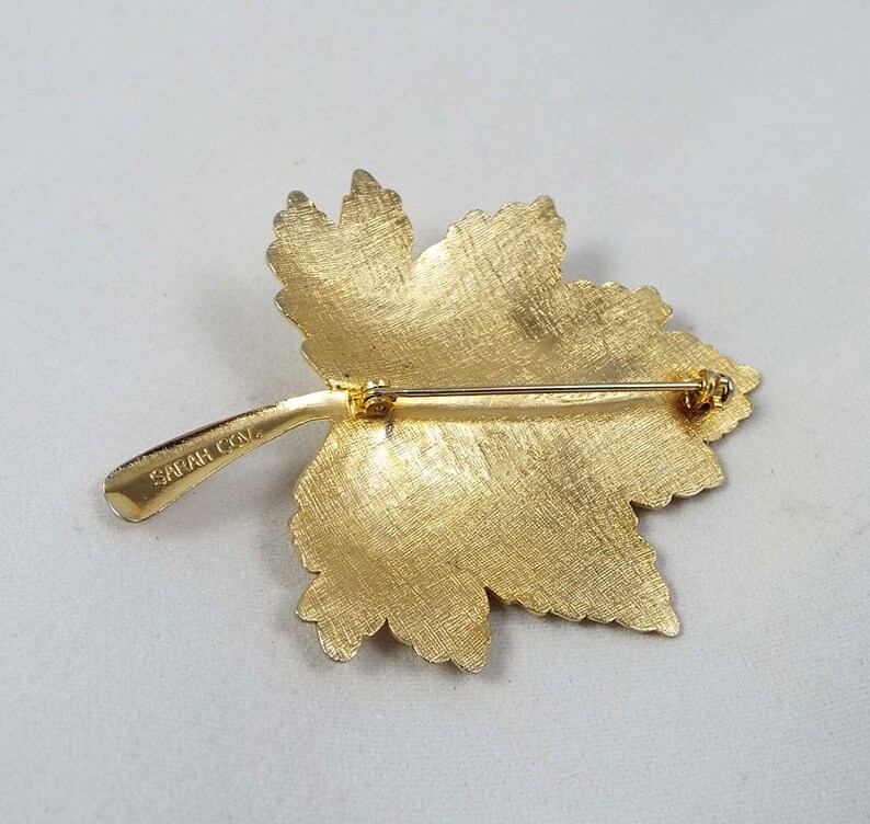 Sarah Coventry 1960s Gold Tone Autumn Maple Leaf Prong Set Faux White ...