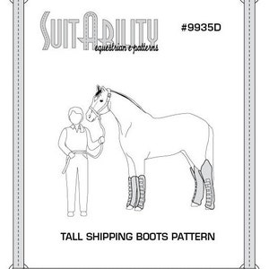 Może przedstawiać: Czarno-biały rysunek konia w wysokich butach transportowych. Koń stoi obok osoby. Obrazek jest oznaczony jako "Suitability equestrian e-patterns #9935D Tall Shipping Boots Pattern".